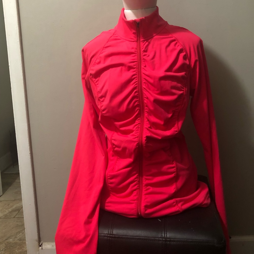 ✨✨Victoria’s Secret zip up sweater✨✨